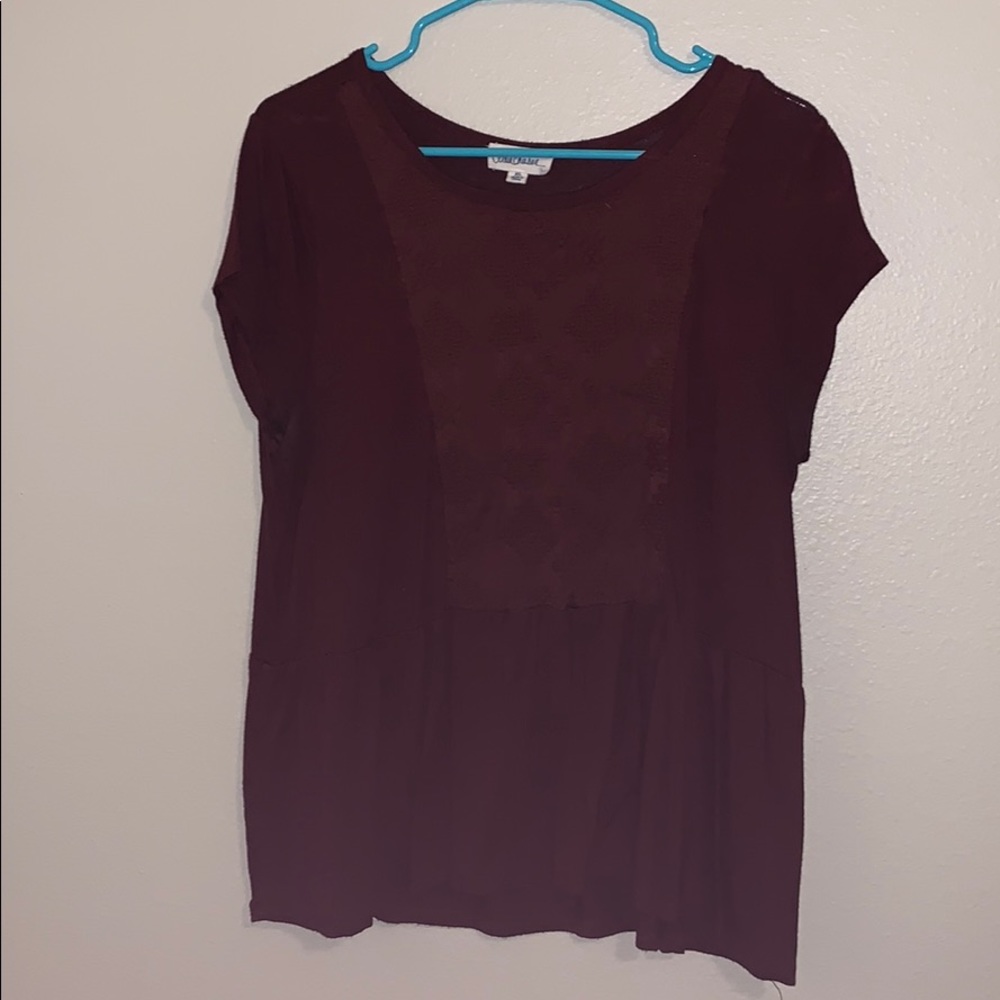 maroon top